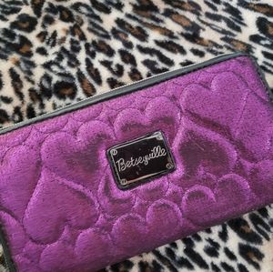 Betsey Johnson Betseyville purple hearts wallet